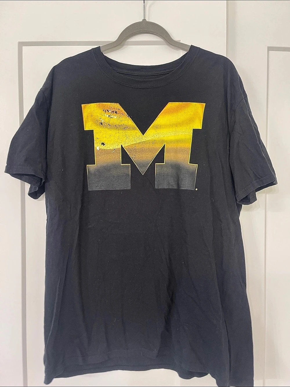 Fanatics Men's Graphic T-Shirt in Black & Yellow Size XL Like New